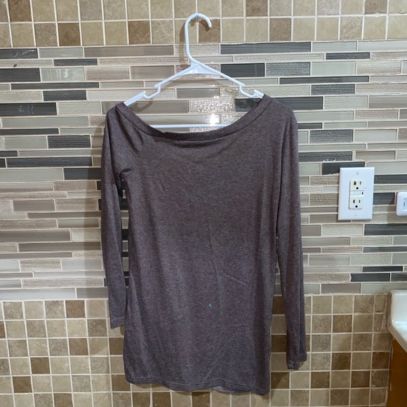 Off-Shoulder Top - Picture 2 of 2